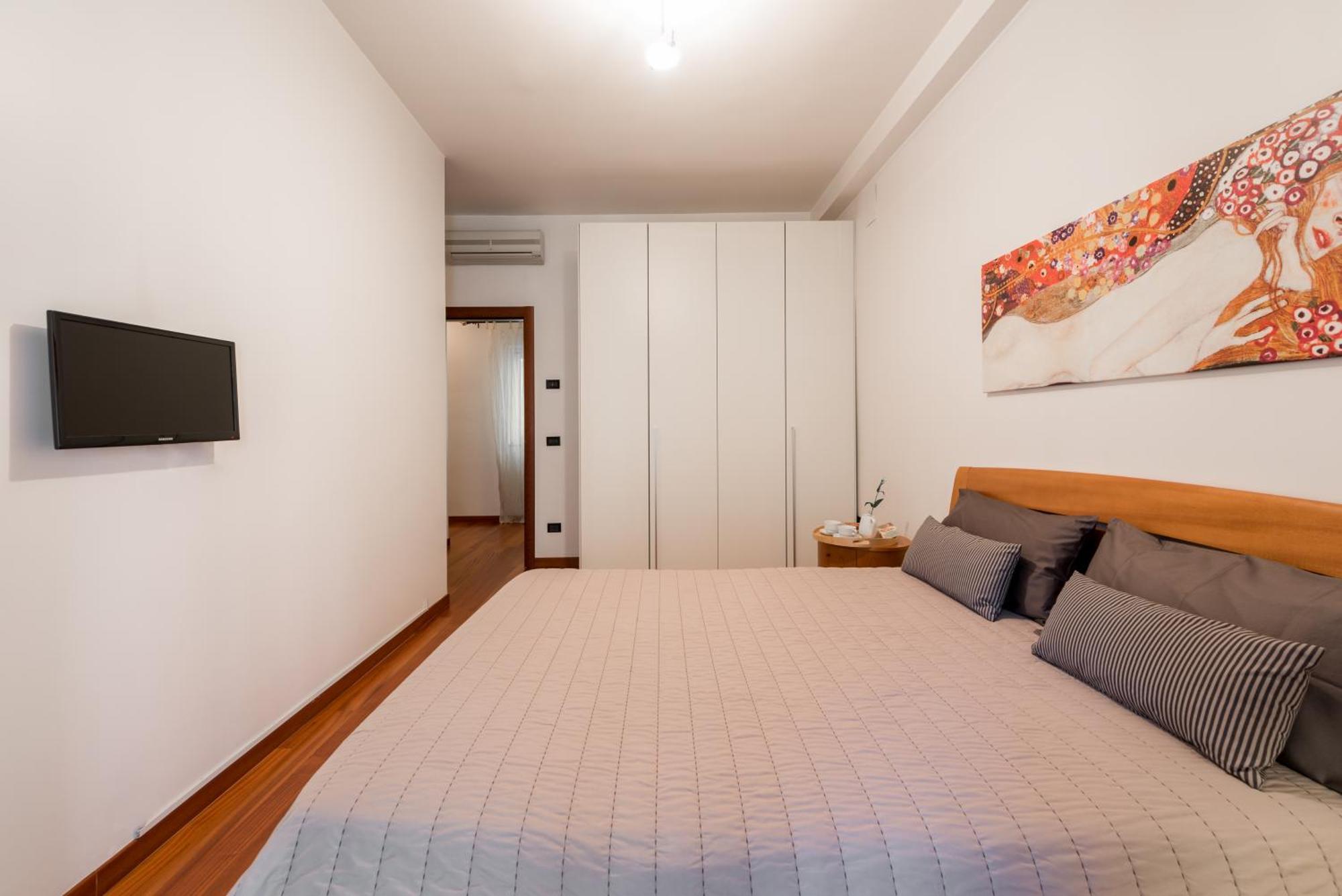 Suite Amendola-Luxury Apartment Барі Екстер'єр фото